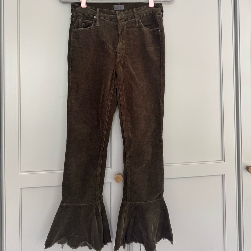 Mother jeans cha cha chew flare pants in hopscotch corduroy size 25